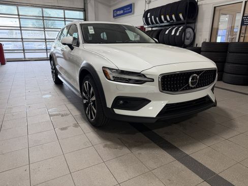 New 2026 Volvo V60 B5 Cross Country Ultra w/ Climate Package image 1
