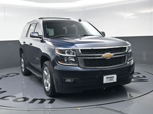 Used 2020 Chevrolet Tahoe LT w/ Luxury Package image 3