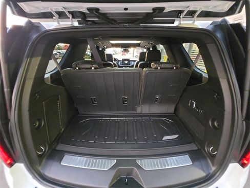 Used 2023 GMC Yukon AT4 image 17