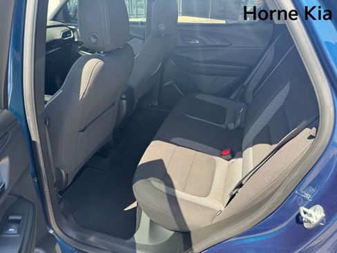 Used 2021 Chevrolet TrailBlazer LT w/ Convenience Package FWD image 12