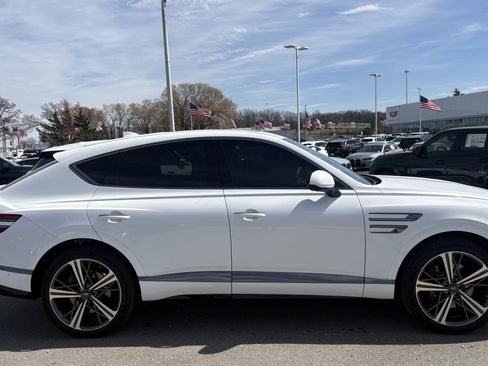 Used 2025 Genesis GV80 3.5T e-SC image 11