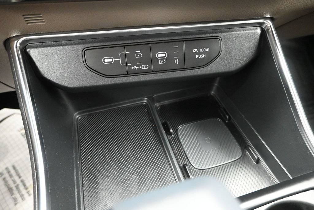 Certified 2026 Kia Carnival EX FWD image 21