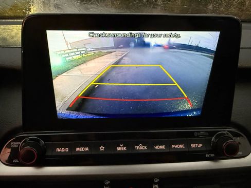 Used 2020 Kia Forte LXS image 24