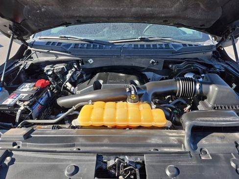 Used 2018 Ford F150 XLT w/ Equipment Group 302A Luxury AWD/4WD image 33