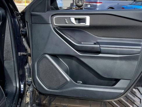 Certified 2020 Ford Explorer XLT w/ Comfort Package image 22