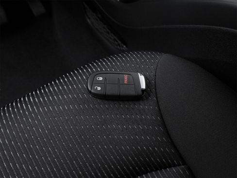 Used 2018 Dodge Journey SE w/ Popular Equipment Group FWD image 38