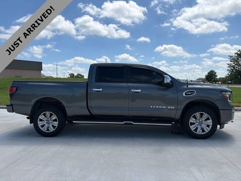 Certified 2021 Nissan Titan SL AWD/4WD image 4