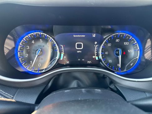 New 2026 Chrysler Pacifica Select image 15