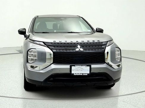 Used 2022 Mitsubishi Outlander SEL Black Edition FWD image 2