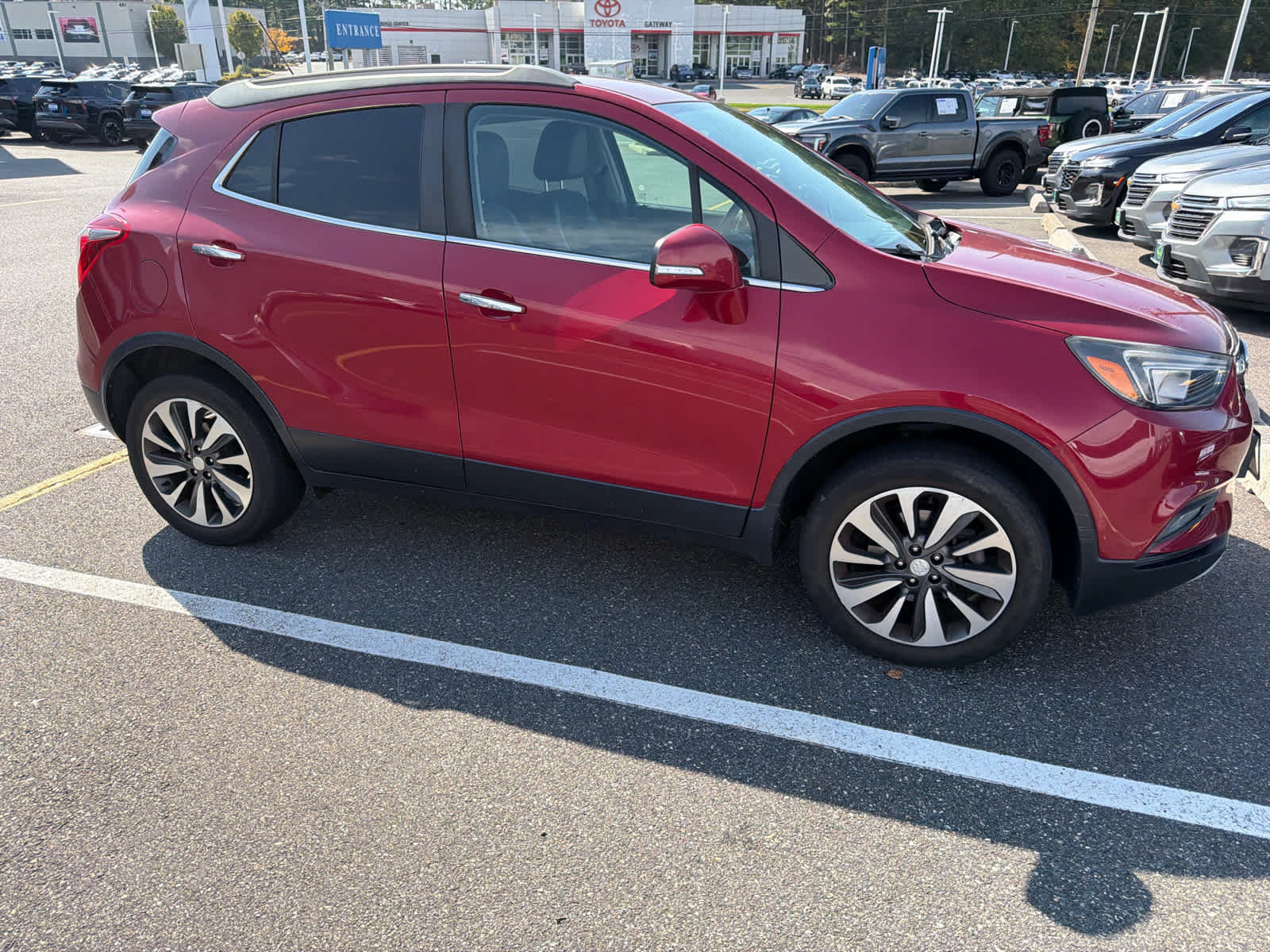 Certified 2018 Buick Encore Preferred AWD/4WD image 2