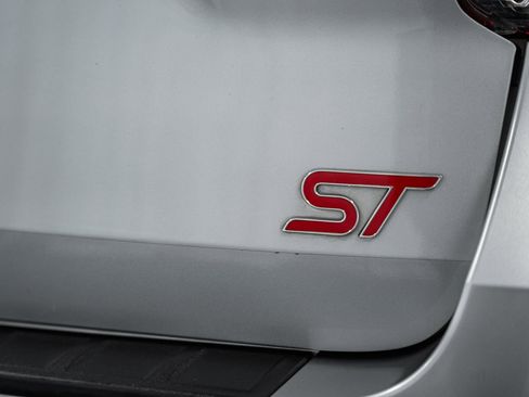 Used 2020 Ford Explorer ST w/ ST Street Pack image 23