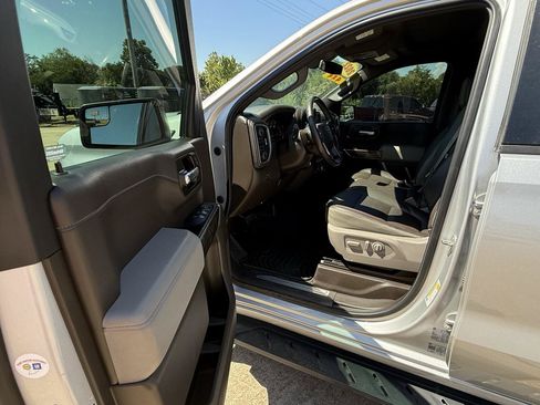 Used 2022 Chevrolet Silverado 1500 RST w/ Z71 Off-Road Package AWD/4WD image 17