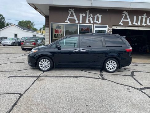 Used 2015 Toyota Sienna Limited Premium AWD/4WD image 7