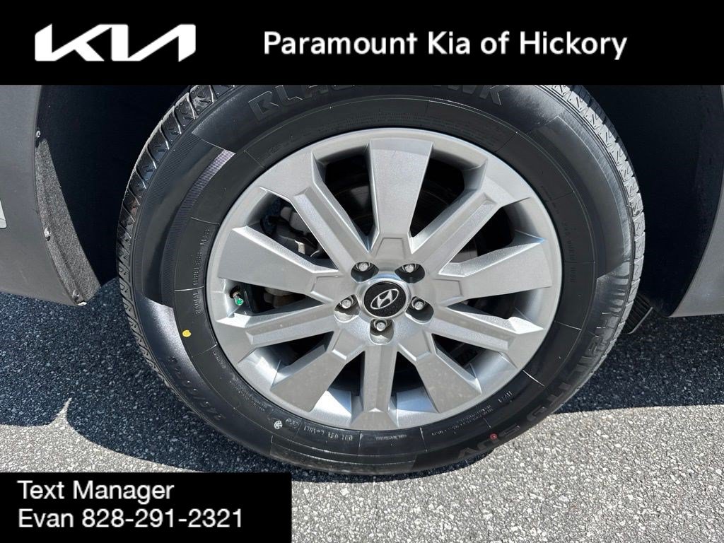 Used 2024 Hyundai Palisade SEL FWD image 9