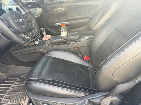 Used 2017 Ford Mustang GT Premium RWD image 9