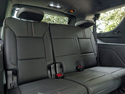 Used 2022 Chevrolet Tahoe RST w/ Luxury Package image 24