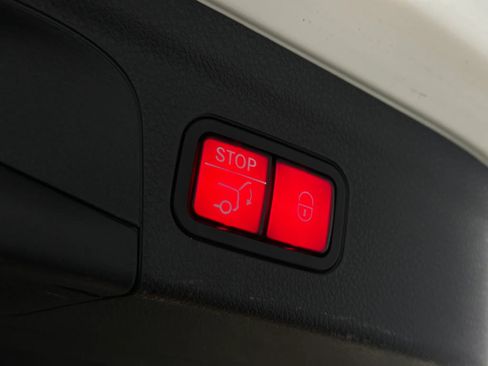 Used 2022 Mercedes-Benz GLE 63 AMG S image 18