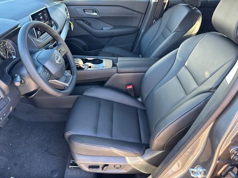 New 2026 Nissan Rogue SV w/ SV Premium Package image 9