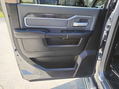 Used 2020 RAM 2500 Big Horn image 33