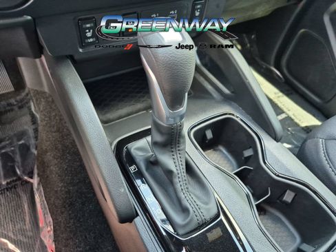 Used 2026 Nissan Frontier SV w/ SV Convenience Package RWD image 18