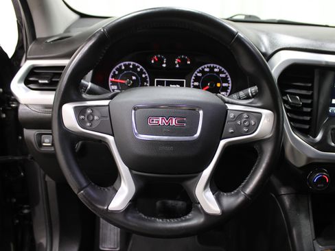 Used 2018 GMC Acadia SLE image 9