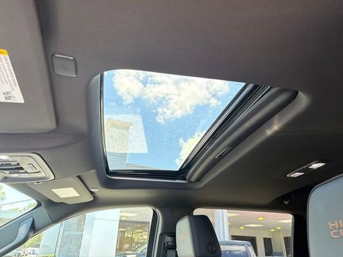 New 2026 Chevrolet Silverado 1500 High Country AWD/4WD image 26