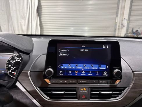 Used 2025 Nissan Altima 2.5 SV FWD image 30