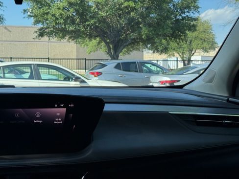 Used 2025 Buick Encore GX Preferred FWD image 35