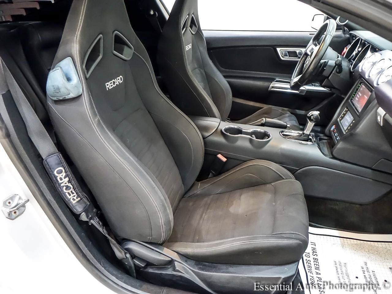 Used 2017 Ford Mustang Coupe RWD image 24