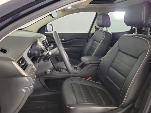 Used 2022 GMC Acadia Denali w/ Denali Ultimate Package image 15