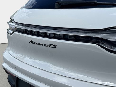 Used 2022 Porsche Macan GTS image 17