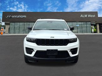 Used 2025 Jeep Grand Cherokee Altitude AWD/4WD video 2
