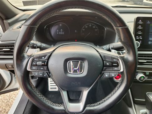 Used 2022 Honda Accord Sport image 9