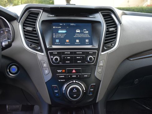 Used 2018 Hyundai Santa Fe Sport w/ 2.4L Value Package 02 image 20