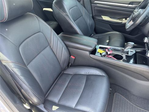Used 2023 Nissan Altima 2.5 SR w/ SR Premium Package FWD image 35