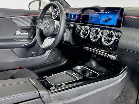 Certified 2025 Mercedes-Benz CLA 250 image 16