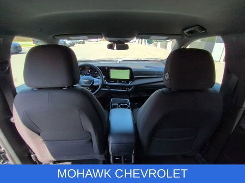 Used 2025 Chevrolet Equinox LT AWD/4WD image 21