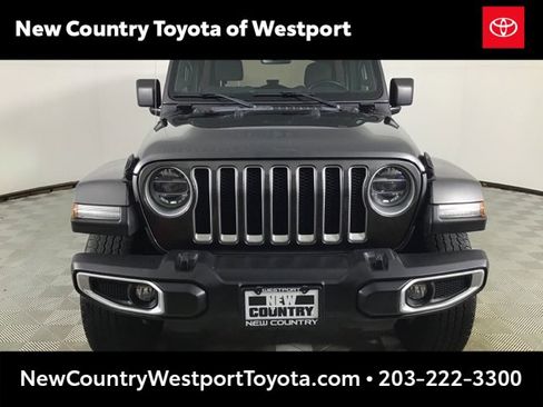 Used 2021 Jeep Wrangler Unlimited Sahara image 2