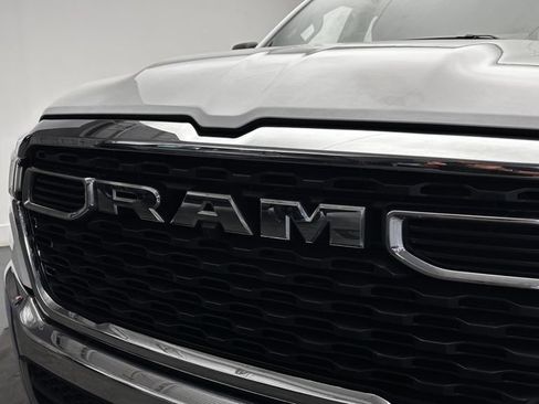 Used 2025 RAM 1500 Big Horn AWD/4WD image 2