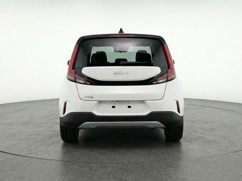 Used 2025 Kia Soul LX w/ LX Technology Package image 7