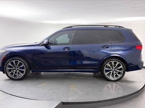 Used 2022 BMW X7 M50i w/ Dynamic Handling Package AWD/4WD image 3