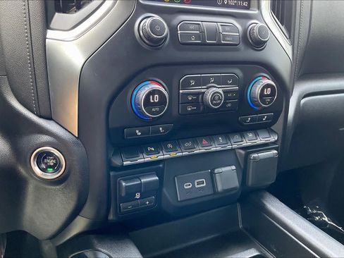 Used 2020 Chevrolet Silverado 1500 RST w/ Rally Edition AWD/4WD image 31