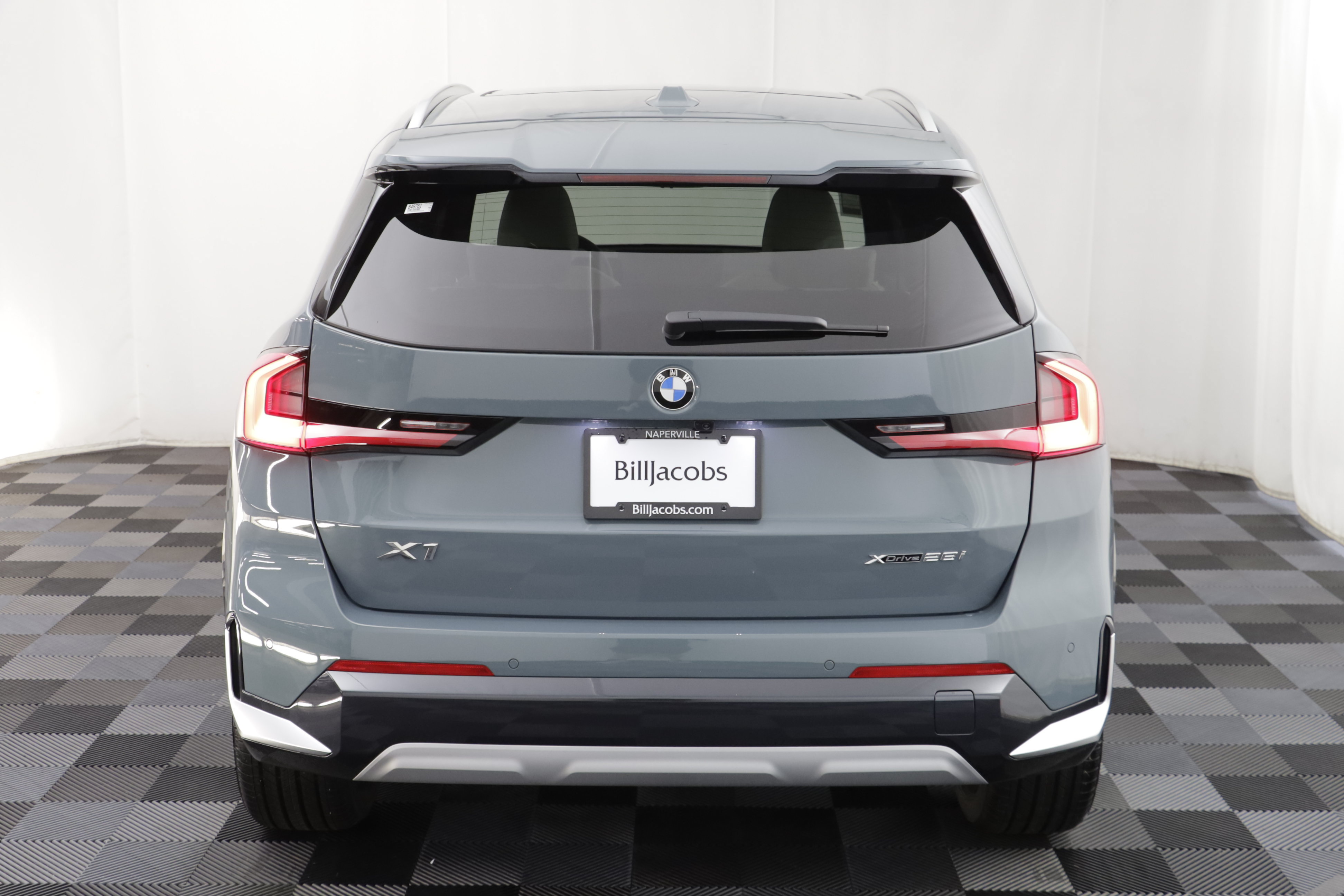 New 2027 BMW X1 xDrive28i AWD/4WD image 17