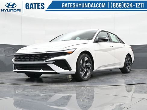 Used 2025 Hyundai Elantra Sport FWD image 33