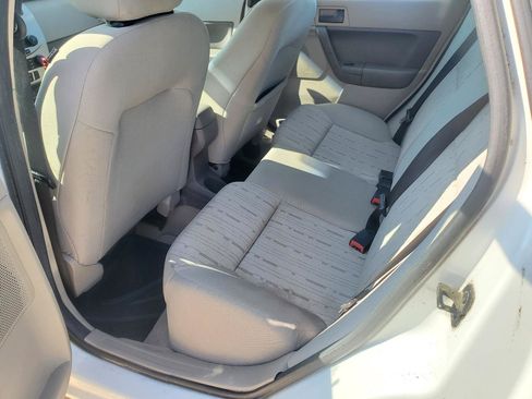 Used 2011 Ford Focus SE w/ 201A Rapid Spec Order Code FWD image 12