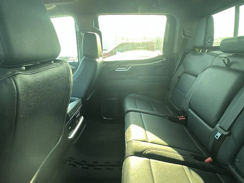 Used 2023 Chevrolet Silverado 1500 LTZ AWD/4WD image 5
