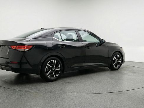Used 2025 Nissan Sentra SV image 7