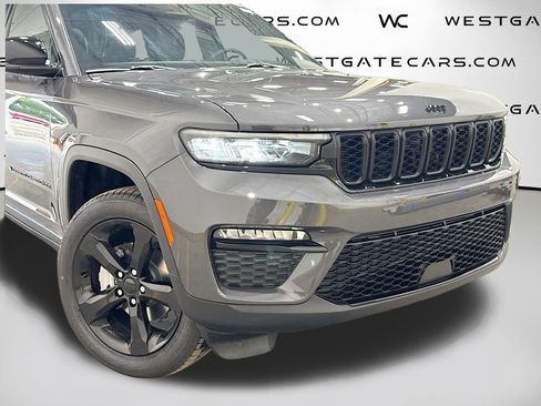 New 2025 Jeep Grand Cherokee Limited w/ Black Appearance Package image 52