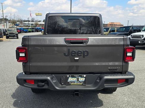 New 2026 Jeep Gladiator Sport image 14