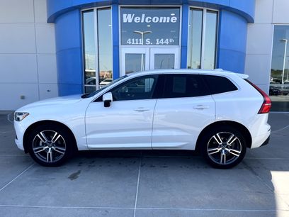 Used 2021 Volvo XC60 T5 Momentum w/ Premium Package